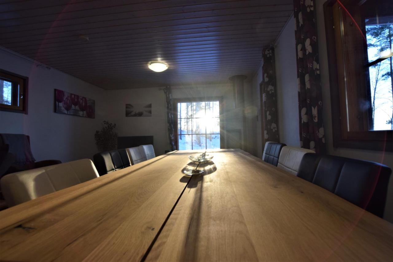 Villa Pyhtaeaen Vuokramoekit à Tuuski Extérieur photo