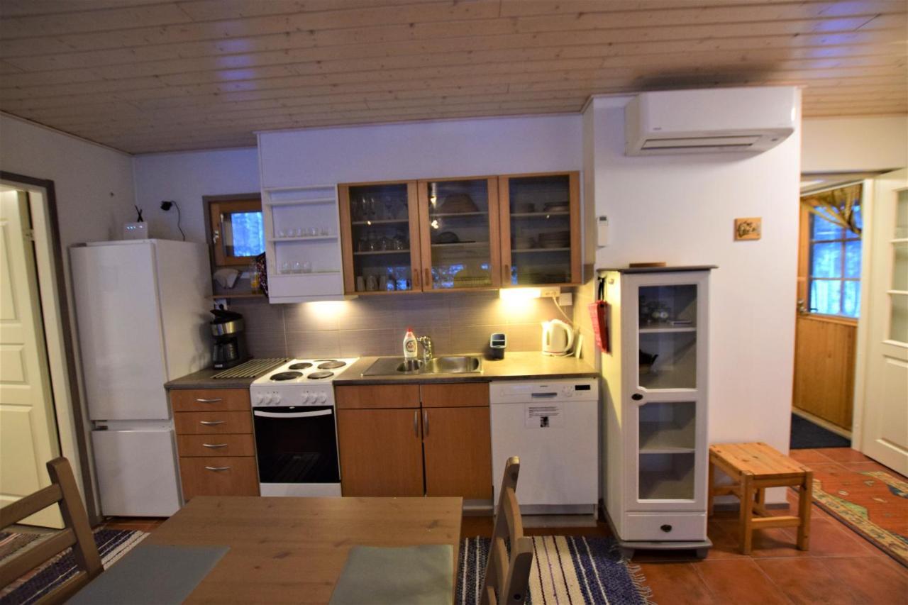 Villa Pyhtaeaen Vuokramoekit à Tuuski Extérieur photo